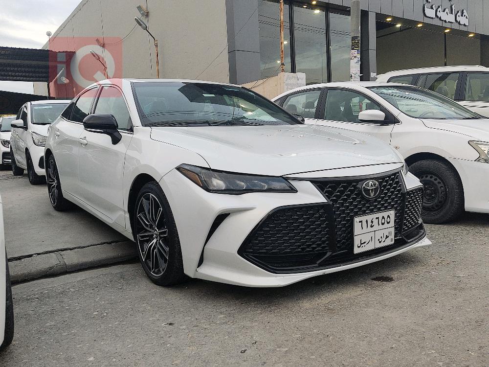 تويوتا أفالون